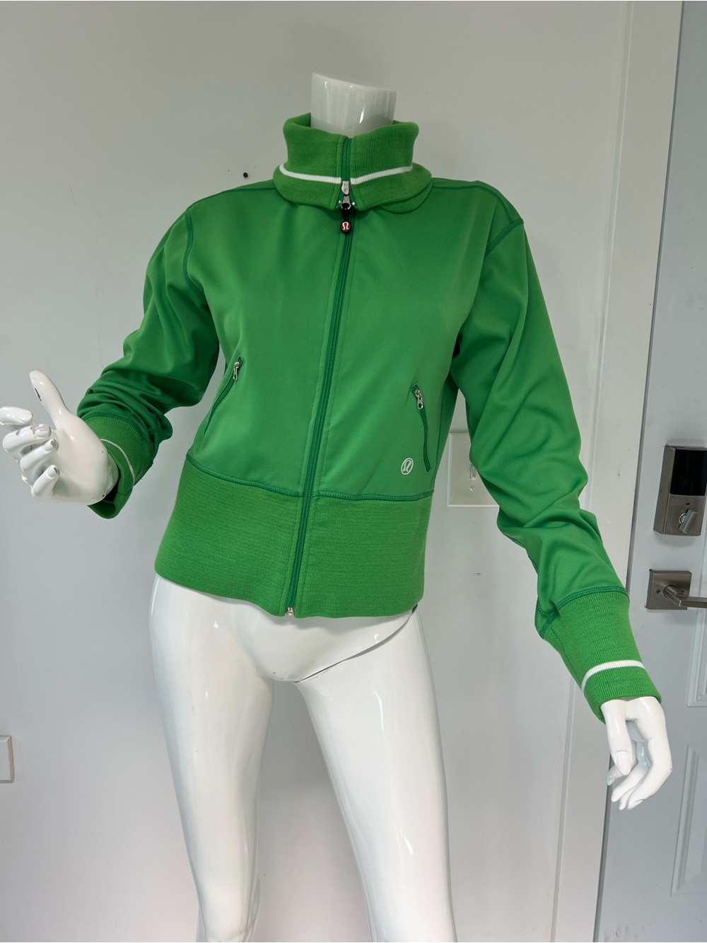 Lululemon athletic Track cropped Jacket vintage Made in Vancouver Cardigan